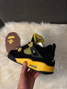 Jordan 4 - 6