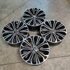 Originál TOYOTA disky 5x114.3 R17 ET40 - 6