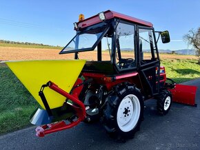 Japonský traktor YANMAR F18D Diesel 3 válec, 18HP - 6