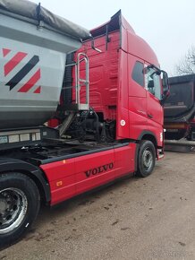 Predám ťahač Volvo fh500 - 6