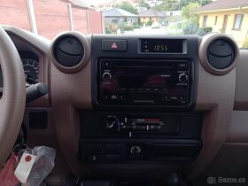 Land Cruiser 79 VDJ 4,5TD V8 Pick Up,4x4, 200PS,Manuál,Klima - 6