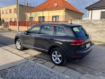 Volkswagen Touareg 3.0TDI Comfortline DSG 4x4 - 6