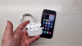 AirPods Pro 2 s MagSafe nabíjacím púzdrom (USB-C) - 6