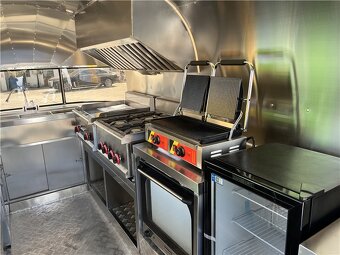 Airstream food truck gastro príves Compact - 6