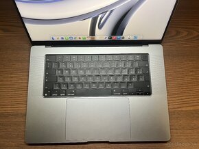 MacBook Pro M1 16' (16GB RAM, SSD 512GB, Space Gray, SK) - 6