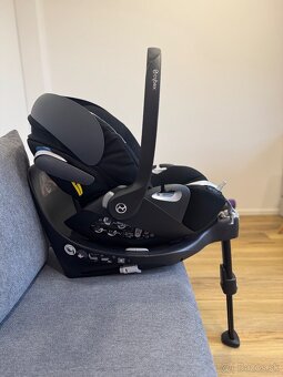 Autosedačka  Cybex Cloud Z i-size plus deep black  s bázou - 6