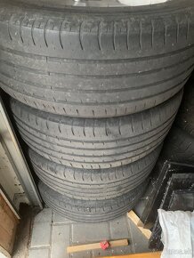 Letné pneu 235/50 r18 - 6