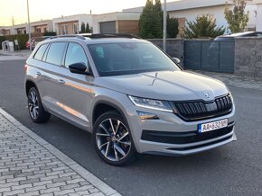 Kodiaq Sportline 4x4 7miest Nardo Grey Virtual Pano 83t. km - 6