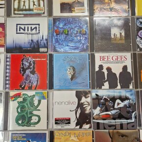 CD-čka...QUEEN,FAITLESS,MIKE+THE MECHANICS,GEORGE MICHAEL... - 6