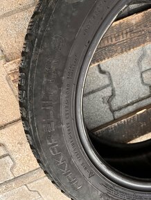 225/55R17 Nokian zimne - 6