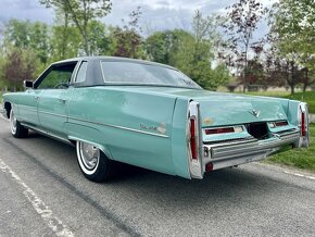 1976 Cadillac Deville - 6