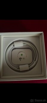 Apple AirPods Pro 2nd generation  with MagSafe Charging Case - 6