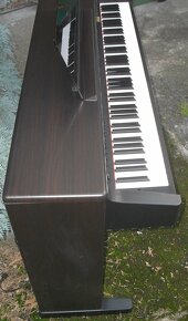 Digitální piano Yamaha Clavinova CLP 123 - 6