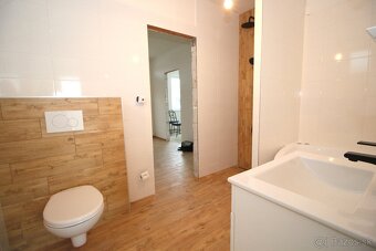 PREDAJ Novostavba s vírivkou Dvorec s pozem. 336m² - 6