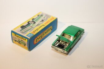 Matchbox SF Ford Zodiac MK.IV - 6