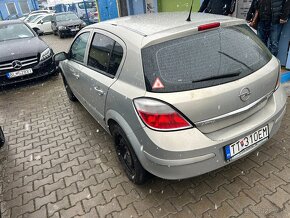 Opel Astra 1.7 CDTi 100k Enjoy - 6