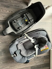 Maxi Cosi Pebble Pro i-Size + Isofix základňa Family Fix2 - 6