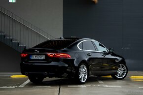 Jaguar XF 3.0D TDV6 R-Sport Auto - 6