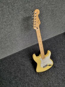 Predám FENDER Player Strat MN BCR - 6