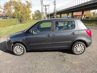 Škoda Fabia 1.416V 63kW 2010 147365km serviska - 6