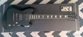 Predám elektrickú gitaru ESP Standard Viper Black 2009 - 6