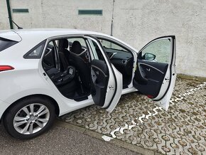 Hyundai i30 1,6 MPI Family 2014 - 6