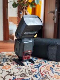 Yongnuo Speedlite YN565EX + príslušenstvo - 6