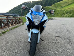 Suzuki Gsxr 750 - 6