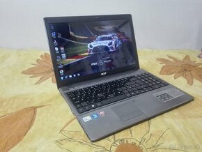 Acer.Intel i2 .15,6".1 000 GB. 8 GB DDR3.Bat 5 hod. - 6