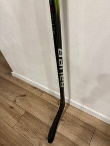 Hokejka Bauer Vapor Hyperlite 2 - 6