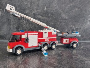 LEGO City 7239 - Hasičské nákladné auto - 6