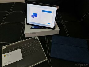 Surface Microsoft go 3 - 6