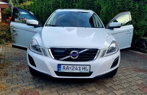 VOLVO XC60 2.4d 4x4 A/T FULL VÝBAVA SUMMUM R:2012 SUPER STAV - 6