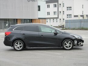 Kia Cee´d SW 1.6 CRDi LX/Silver - 6