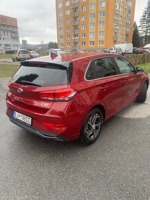 Hyundai i30 r.2022 1,5 benzín (REZERVOVANÉ) - 6