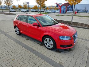 Audi A3 Sportback (8PA) 2.0 TDI CR 103kW (2009) - 6