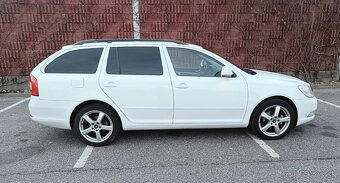 Škoda Octavia 2 Combi 2.0 TDI Elegance A/T - 6