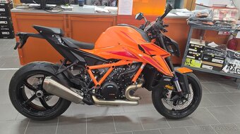 2024 KTM 1390 SUPER DUKE R EVO Orange za 19090€ chcete ho ? - 6