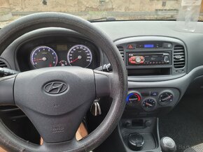 Hyundai Accent 1.4 16v 2009 - 6