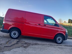 Volkswagen Transporter T5 2.0TDI - 6