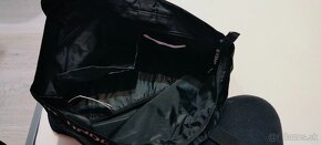 Dámska taška cez rameno UNDER ARMOUR Favorite Tote-BLK 001 - 6