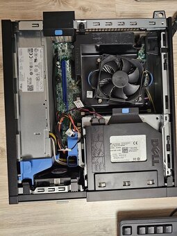 PC s monitorom - Dell OptiPlex 7020 - 6