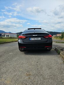 Hyundai Genesis - 6