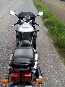 Suzuki GSX-R 1100 - 6