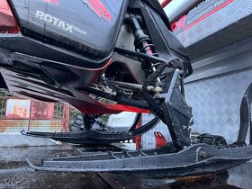 Ski doo Summit 800R e- tec - 6