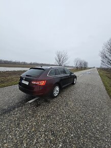 ŠKODA SUPERB COMBI 2.0TDI /PANORAMA /DCC - 6