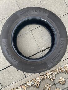 Continental 215/65/R17 - 6