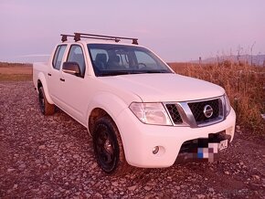 Predám Nissan Navara 4x4 2,5 dci  2012 DPH, 140 kw - 6