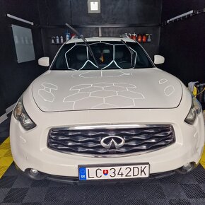 Infiniti FX30DS - 6