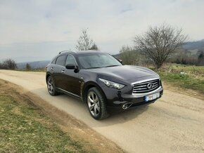 Infiniti QX 70S - 6